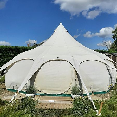 Отель Wild Retreat Cawston Экстерьер фото